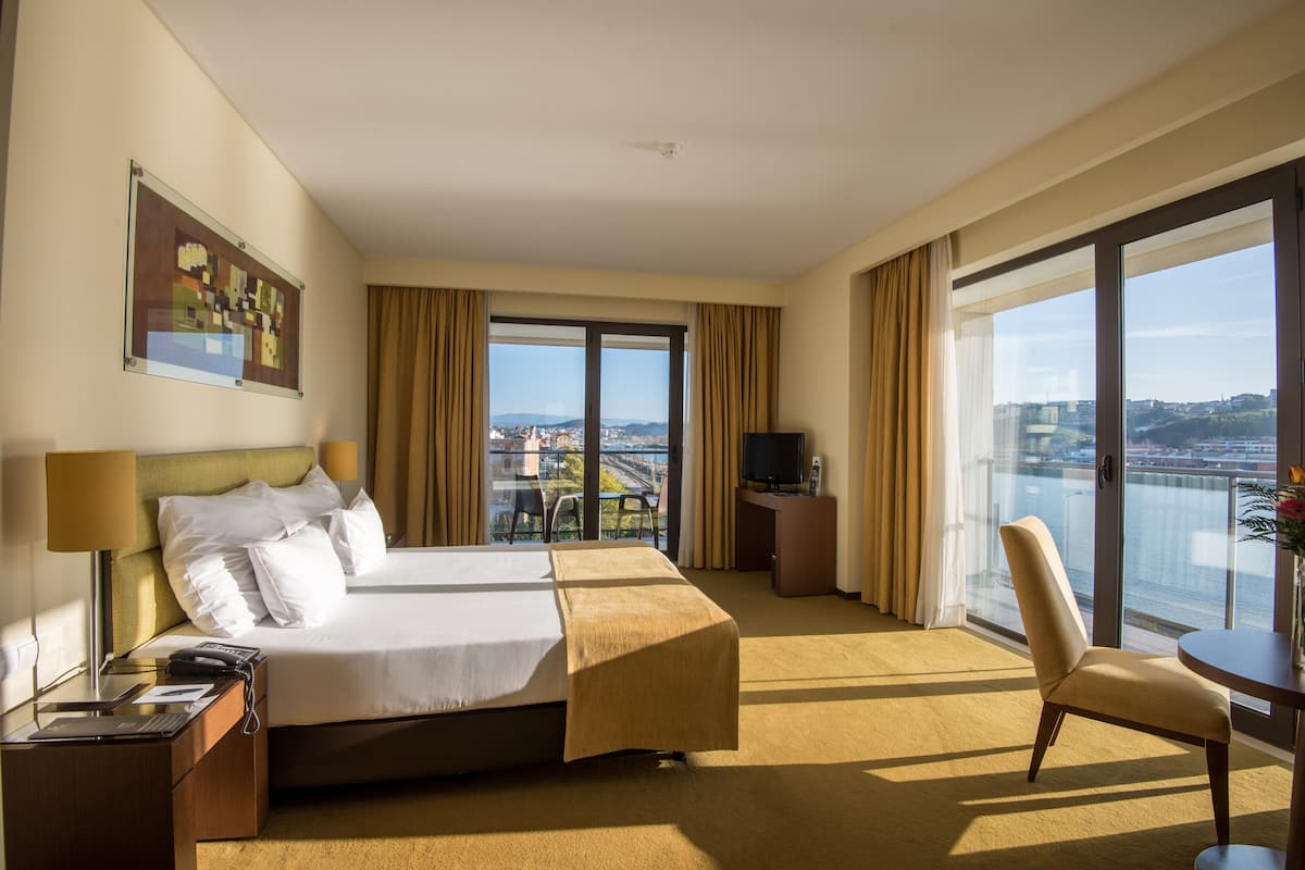 1 bedroom, minibar, in-room safe, desk