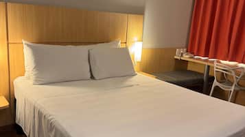 Superior Double Room | Hypo-allergenic bedding, minibar, blackout drapes, soundproofing
