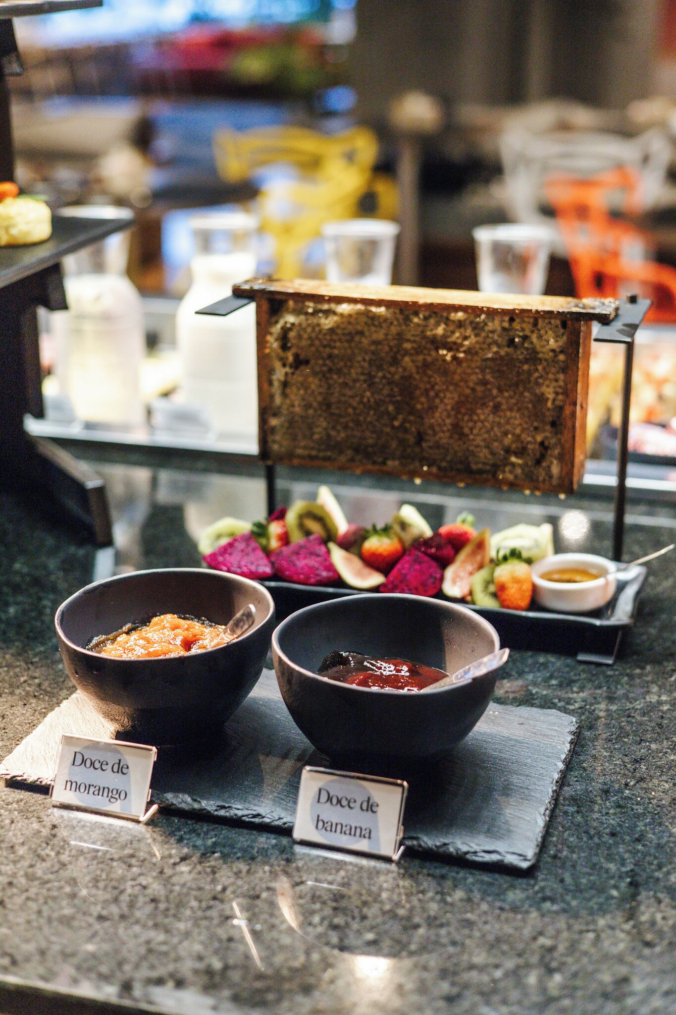 daily buffet breakfast (brl 45 per person)