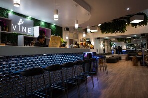 2 bars, bar à cocktails