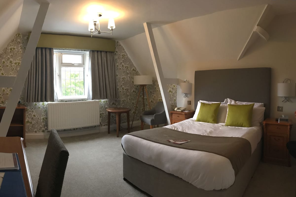 Standard Double Room, 1 Double Bed | Desk, iron/ironing board, cribs (surcharge), rollaway beds (surcharge)