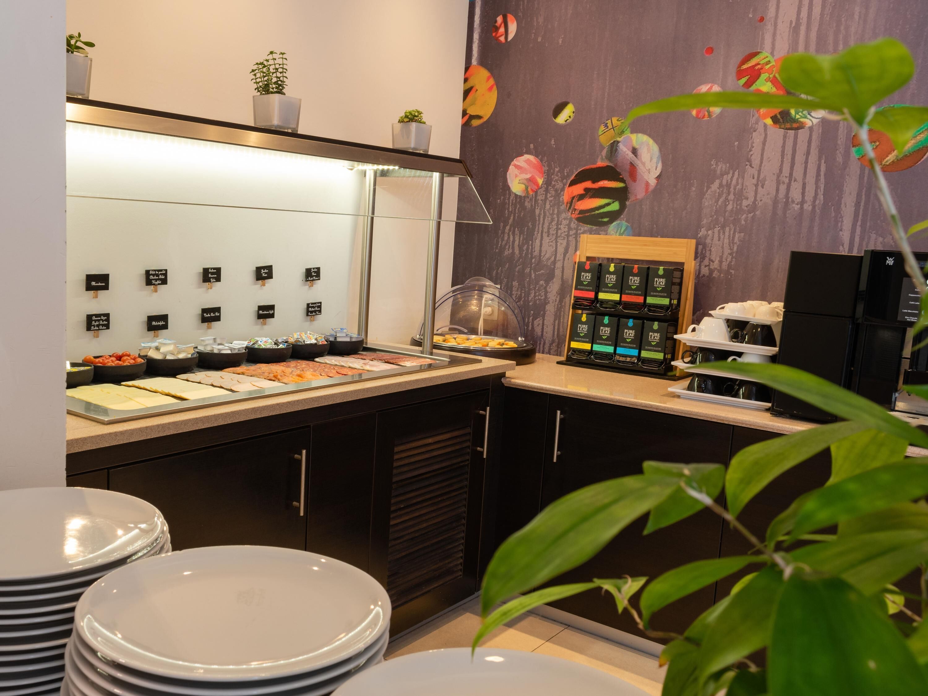 daily buffet breakfast (eur 24 per person)