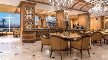 Daily buffet breakfast for a fee