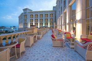 Terrace/patio - The Regency Hotel, Kuwait (Salmiya)