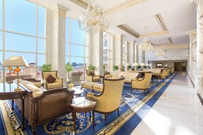 Lobby sitting area - The Regency Hotel, Kuwait (Salmiya)