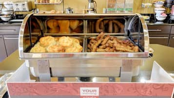 Free daily continental breakfast