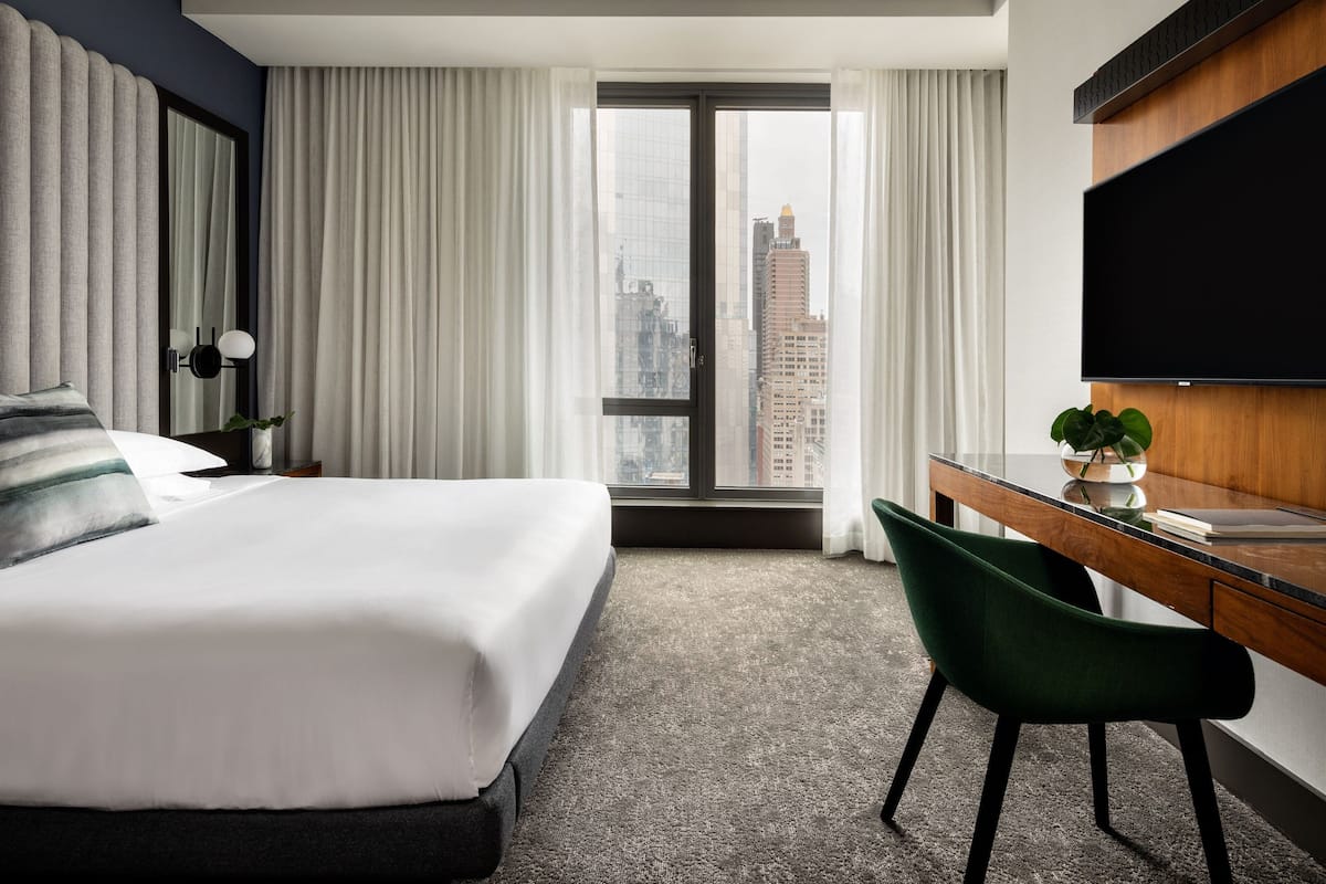 1 bedroom, Frette Italian sheets, premium bedding, pillow-top beds