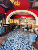 Bar (en el alojamiento)