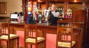 Bar (en el alojamiento)