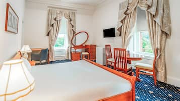 Executive Double Room | Iron/ironing board (on request), WiFi (free), individually decorated