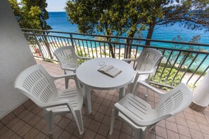 Superior Apartment, 1 Bedroom, Sea View (2+2) | Balcony