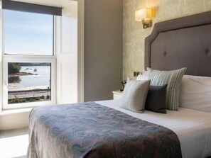 Budget Double Room | Free WiFi, bed sheets