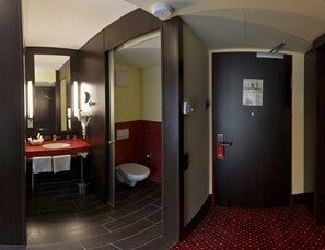 Hypo-allergenic bedding, minibar, in-room safe, desk - Best Western Plaza Hotel Hamburg (Hamburg)