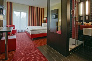 Standard room for single use | Hypo-allergenic bedding, minibar, in-room safe, desk - Best Western Plaza Hotel Hamburg (Hamburg)
