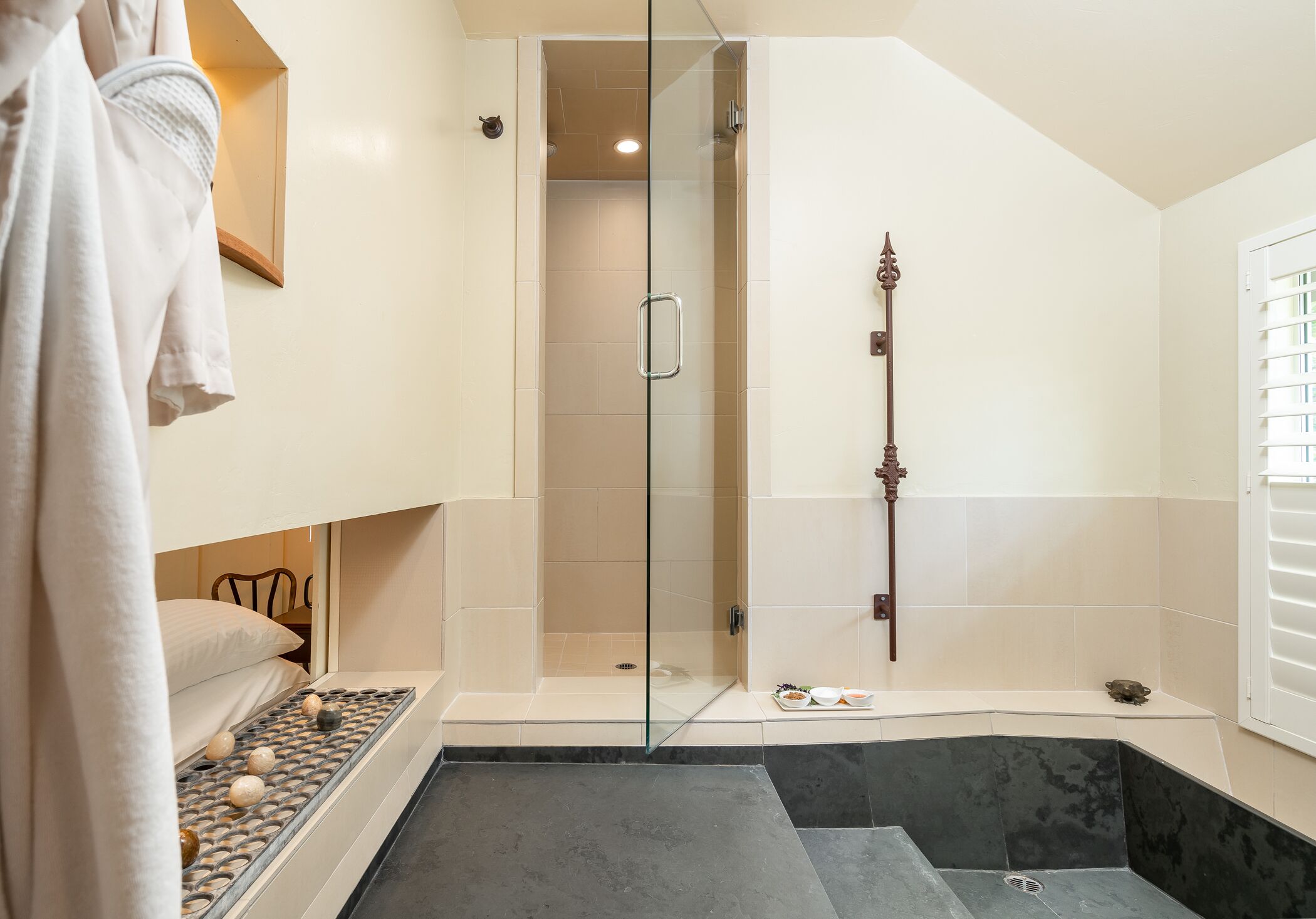 Room, 1 King Bed (Farmhouse) | Bathroom shower