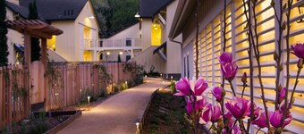 Farmhouse Inn