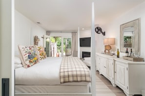 Room - Farmhouse Inn (Forestville)