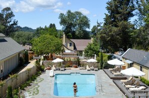 Outdoor pool, pool loungers
