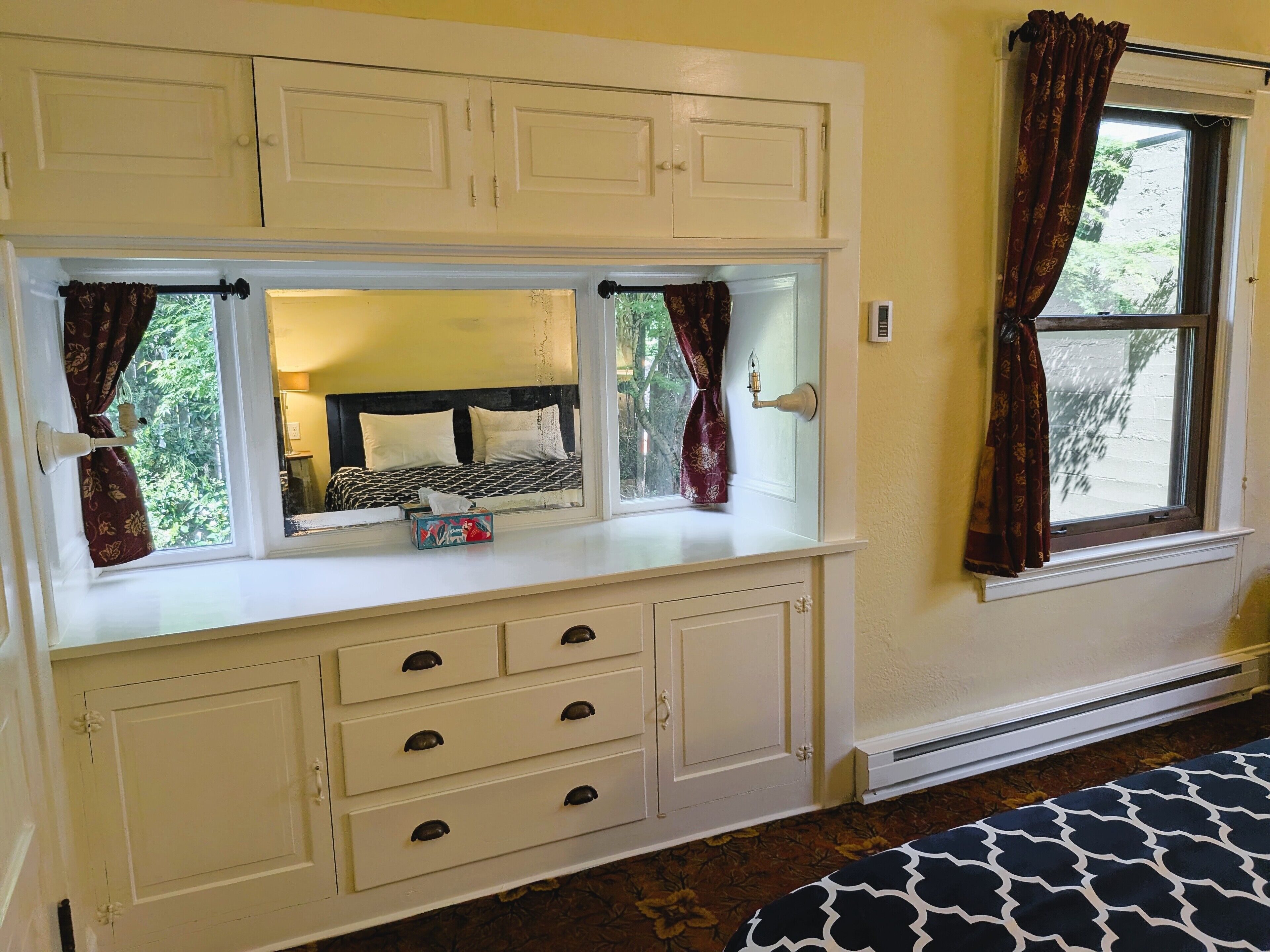 Kamar Deluks, 1 Tempat Tidur King, kamar mandi pribadi | Seprai katun Mesir, seprai premium, dan didekorasi berbeda-beda