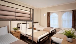 Free WiFi, bed sheets - Lords Hotel (London)
