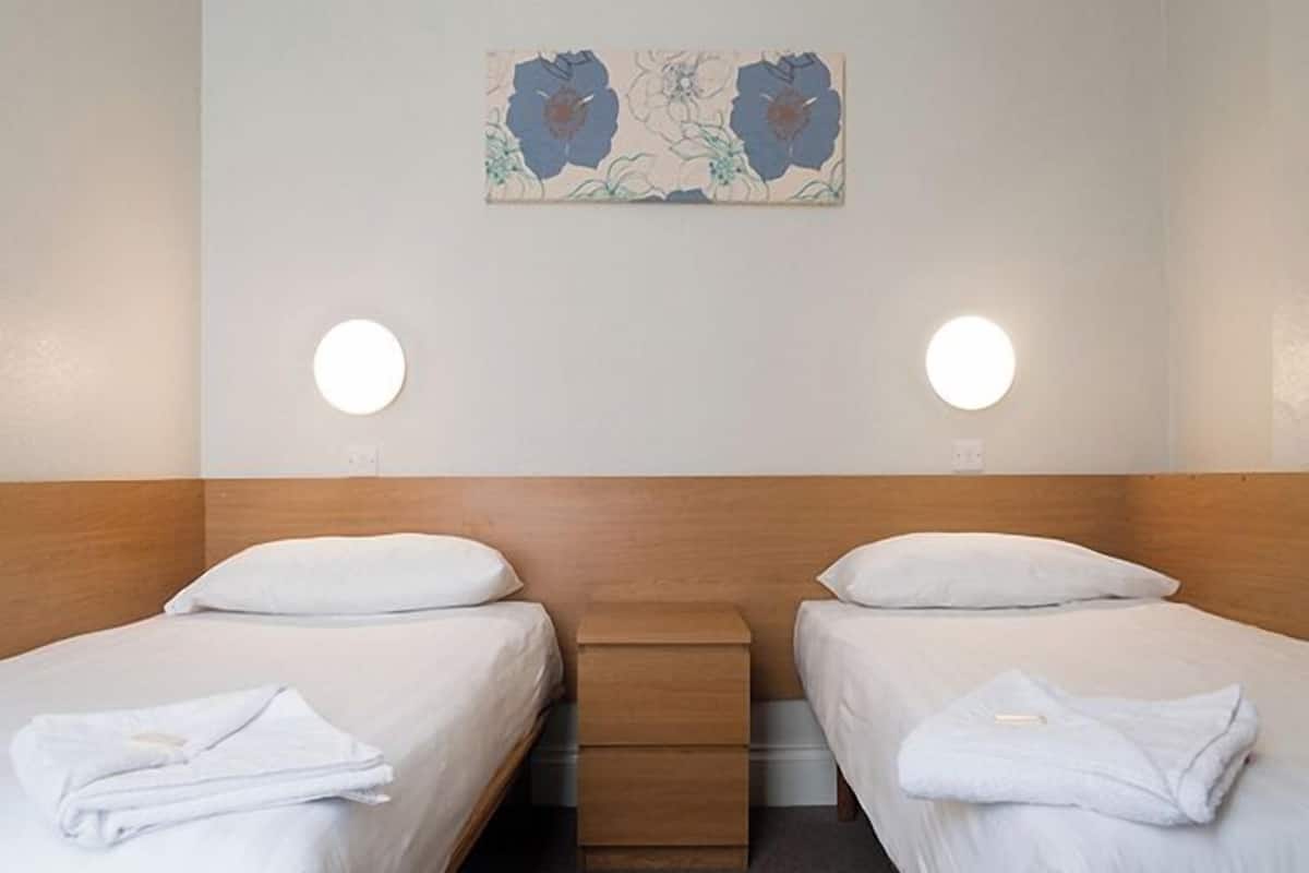 Wifi gratis y ropa de cama