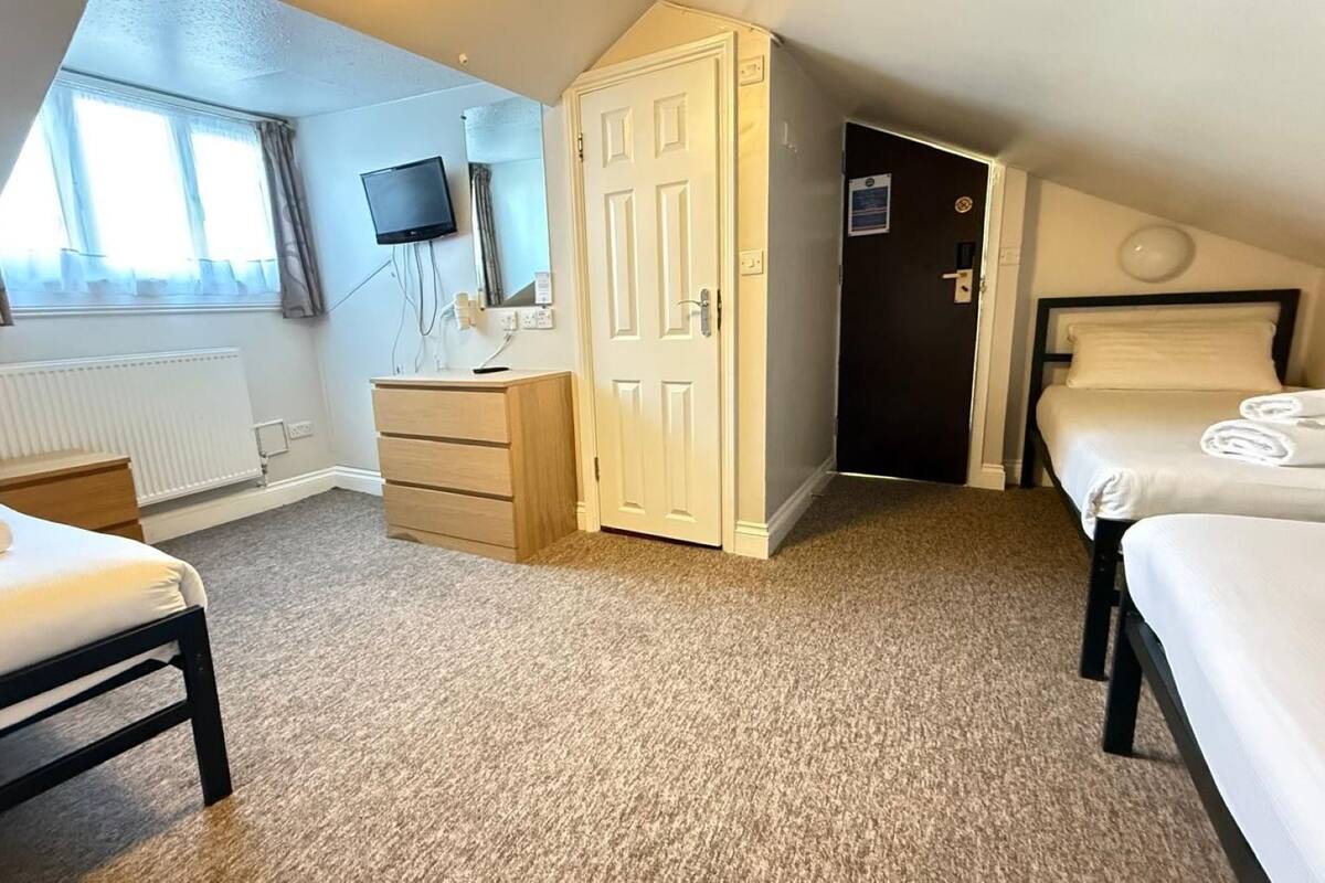 Standard Triple Room | Free WiFi, bed sheets