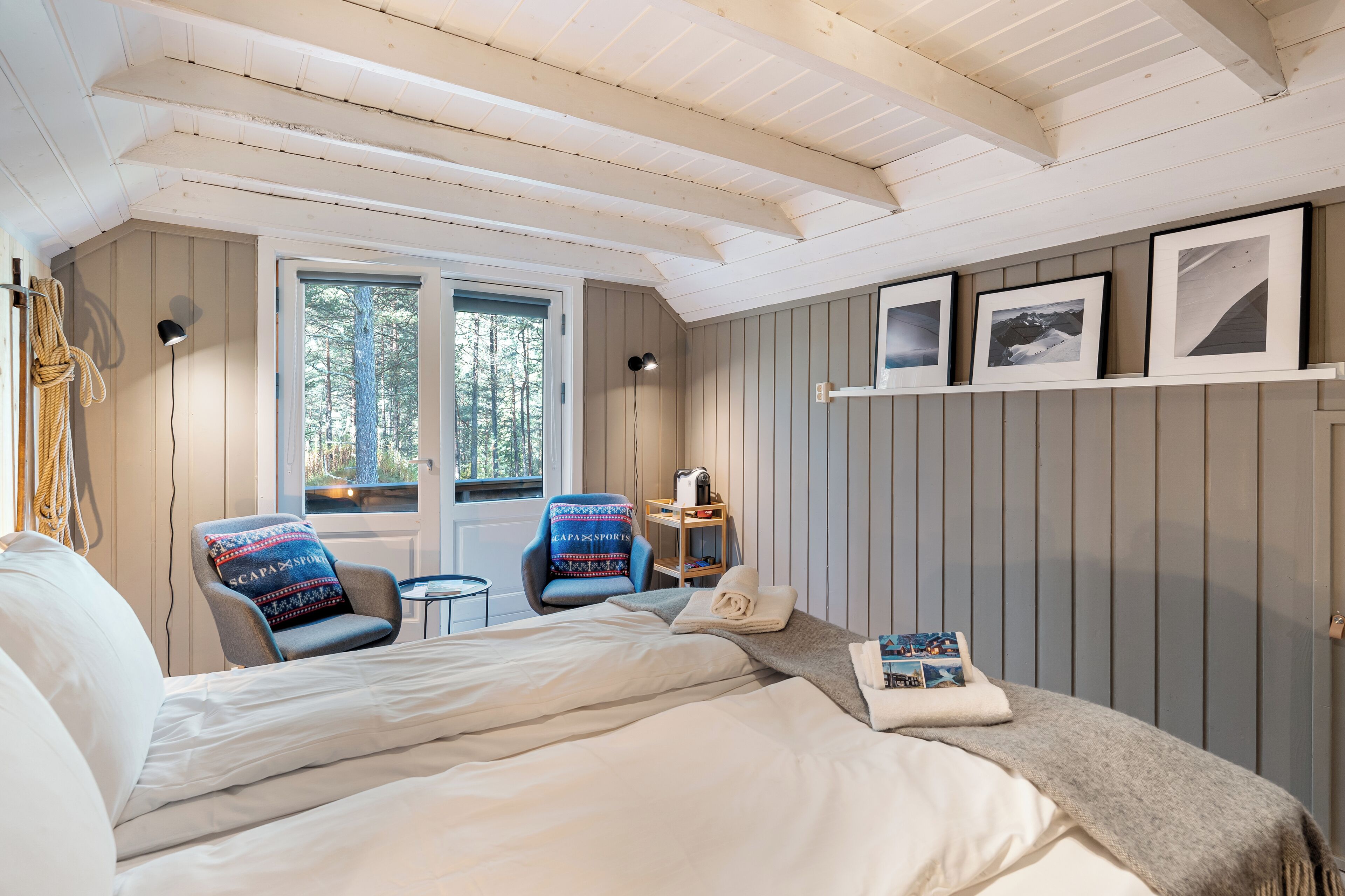 Rondane | Premium bedding, individually decorated, individually furnished