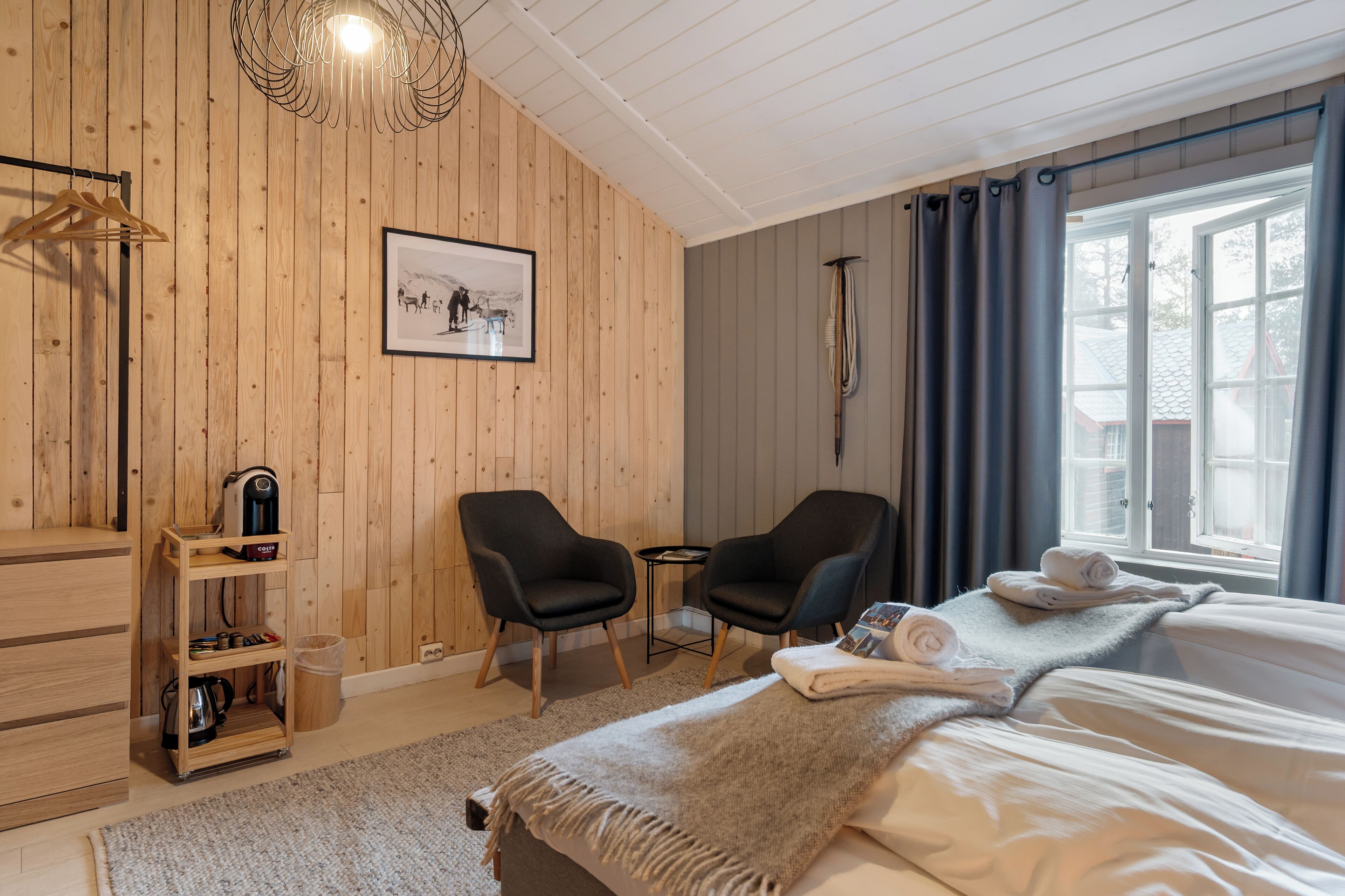 Langsua | Premium bedding, individually decorated, individually furnished