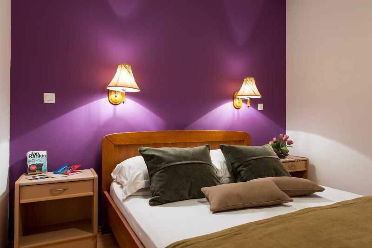 Camas con pillow-top, tabla de planchar con plancha y wifi gratis