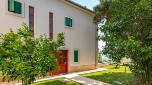Unclassified image, 3 of 26, button - Villa Liza (Hvar)