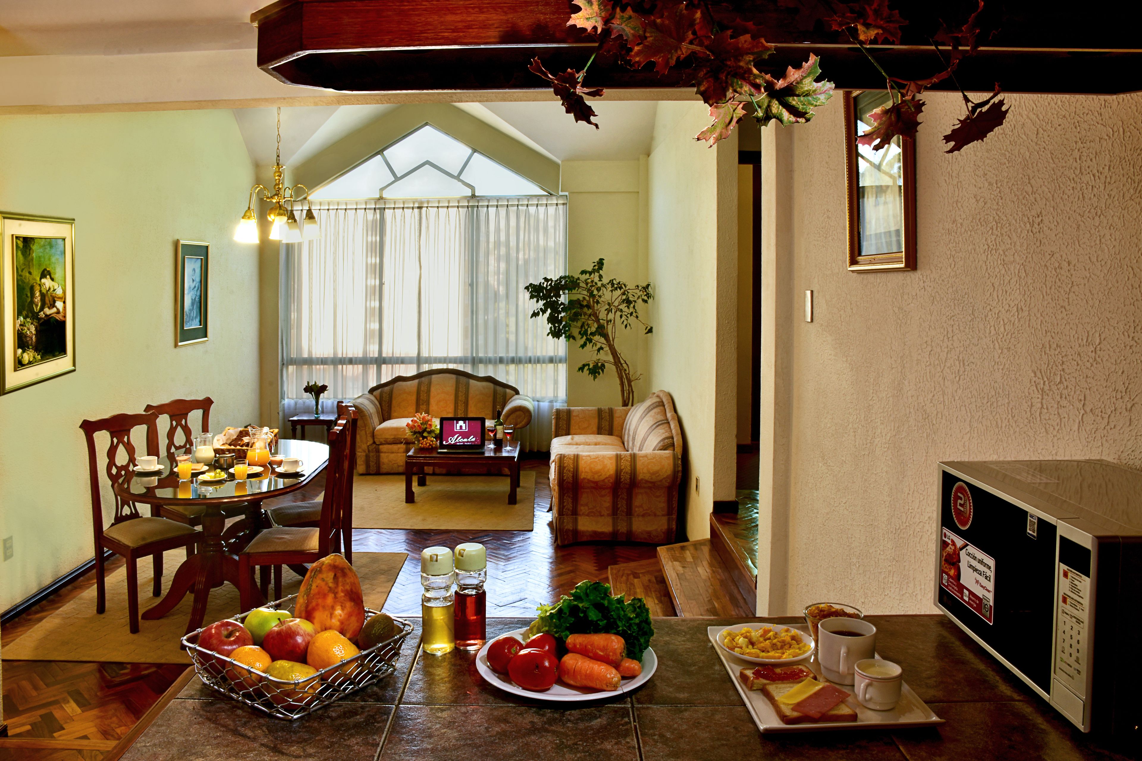 Business Apartment, 2 Bedrooms, Kitchen | Living room | 40-inch TV with cable channels