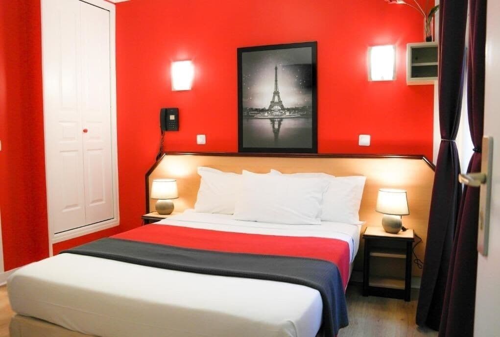 In-room safe, desk, blackout drapes, soundproofing