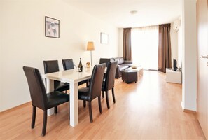 Superior Apartment, 2 Bedrooms, Balcony | Living area | 32-inch flat-screen TV with cable channels, TV - New Line Village Apartments (Sunny Beach)