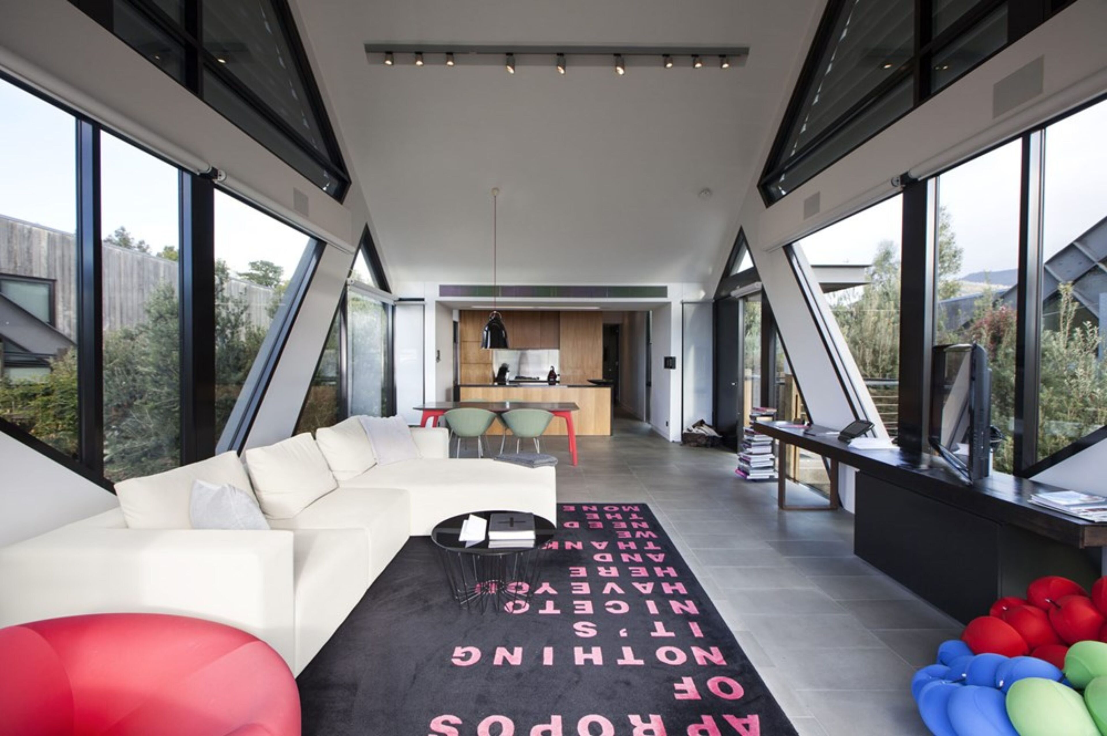 esmond | private kitchen | fridge, microwave, stovetop, dishwasher