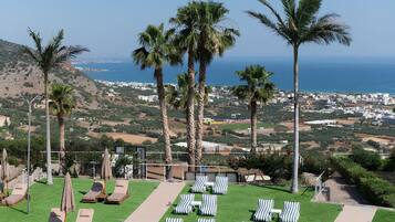 Pemandangan dari properti