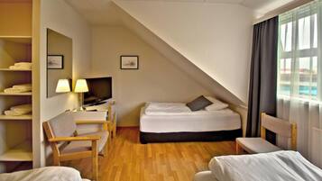 Desk, free WiFi, bed sheets