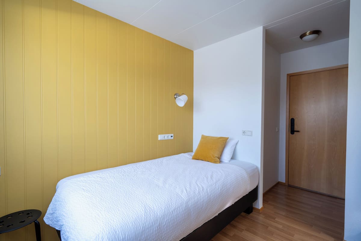 Single Room | 1 bilik tidur, meja, Wi-fi percuma, cadar katil