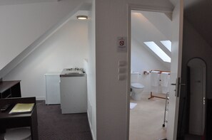 Caja de seguridad en la habitación, escritorio y insonorización