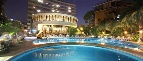Udendørs pool