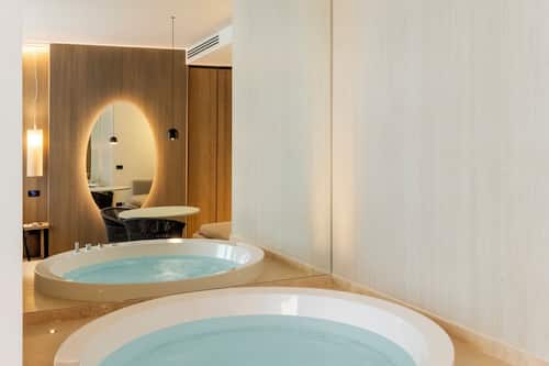 Suite Studio Exécutive, bain à remous | Bain à remous privé