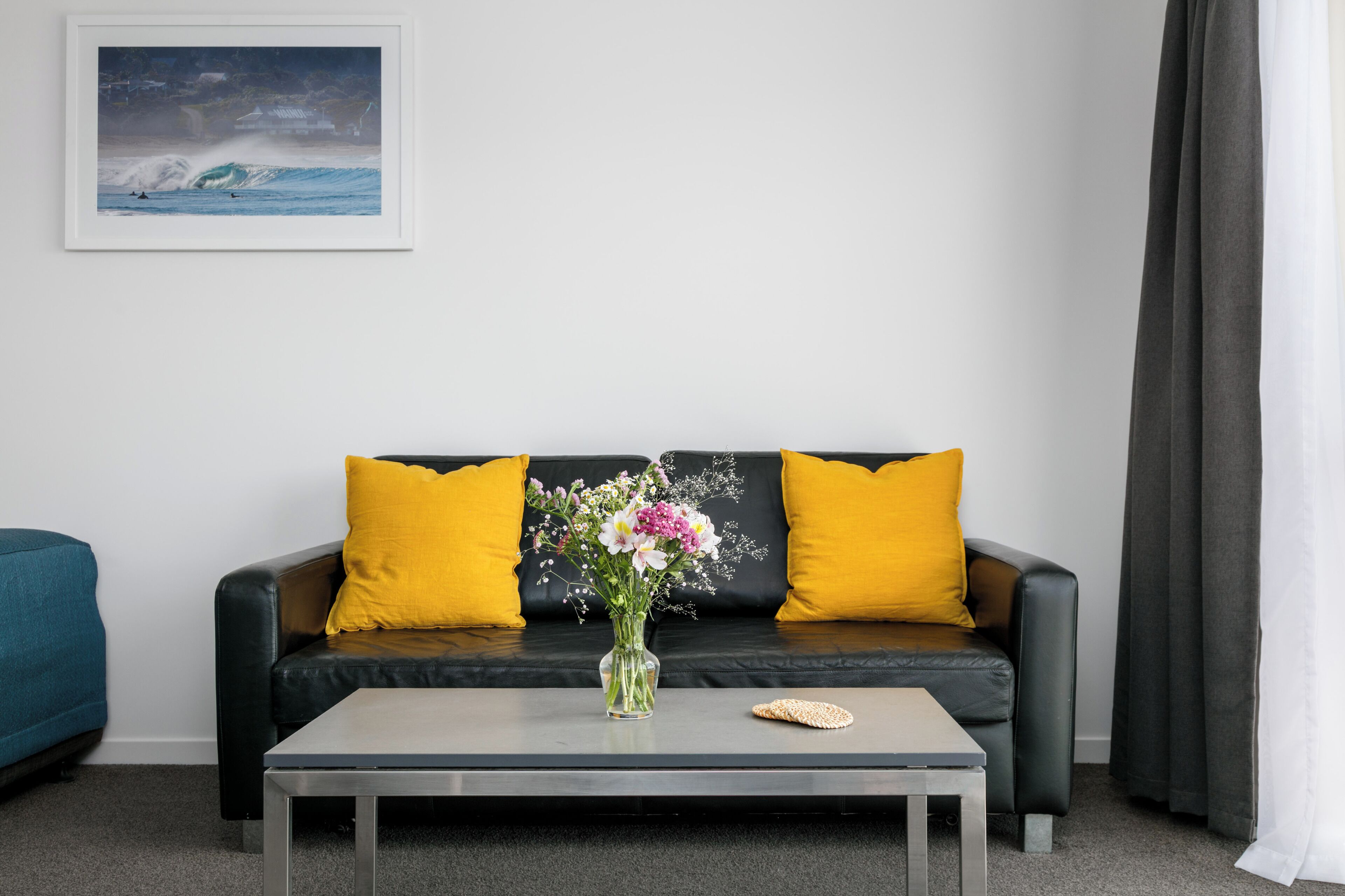 Compact 1 Bedroom Balcony | Area soggiorno | TV a schermo piatto