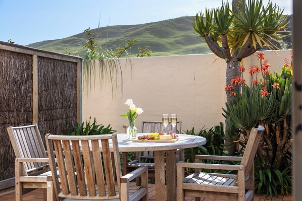 1 Bedroom Suite | Utsikt mot bergen