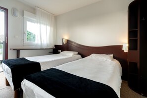 標準客房, 2 張單人床 | 書桌、手提電腦工作空間、嬰兒床 (收費)、免費 Wi-Fi