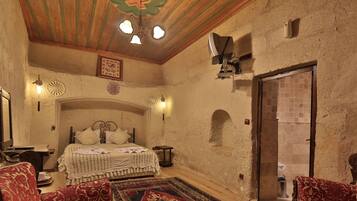 In-room safe, soundproofing, iron/ironing board, WiFi