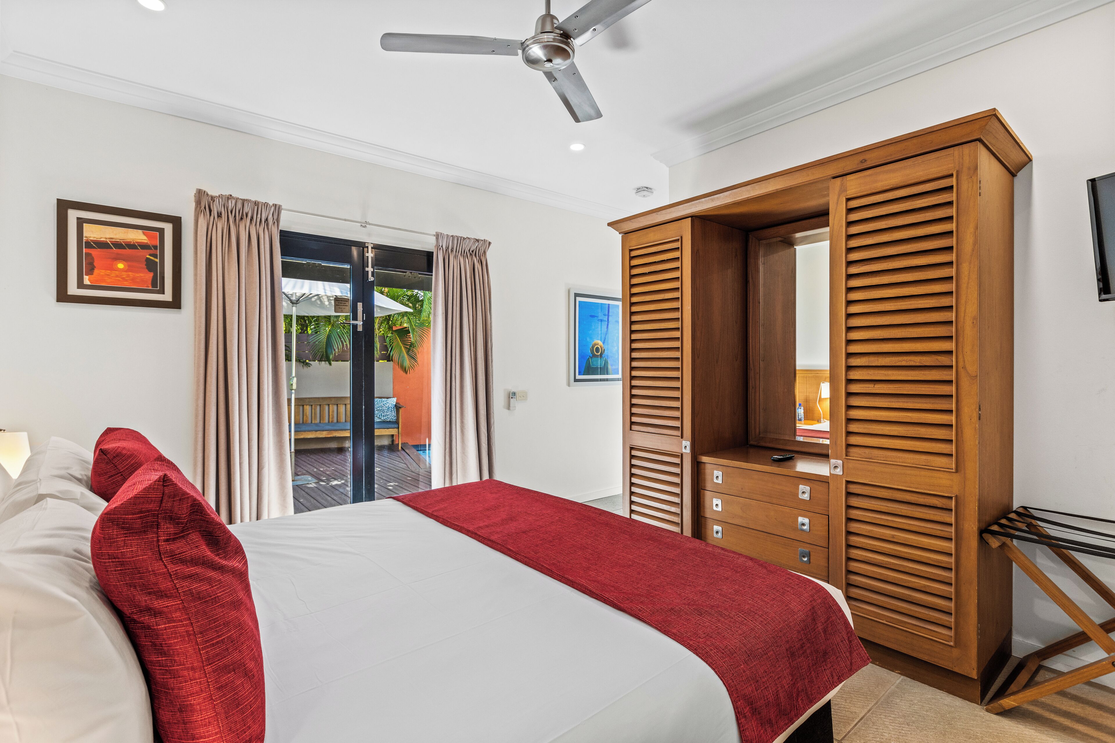 1 bedroom pool suite | premium bedding, soundproofing, iron/ironing board, free wifi