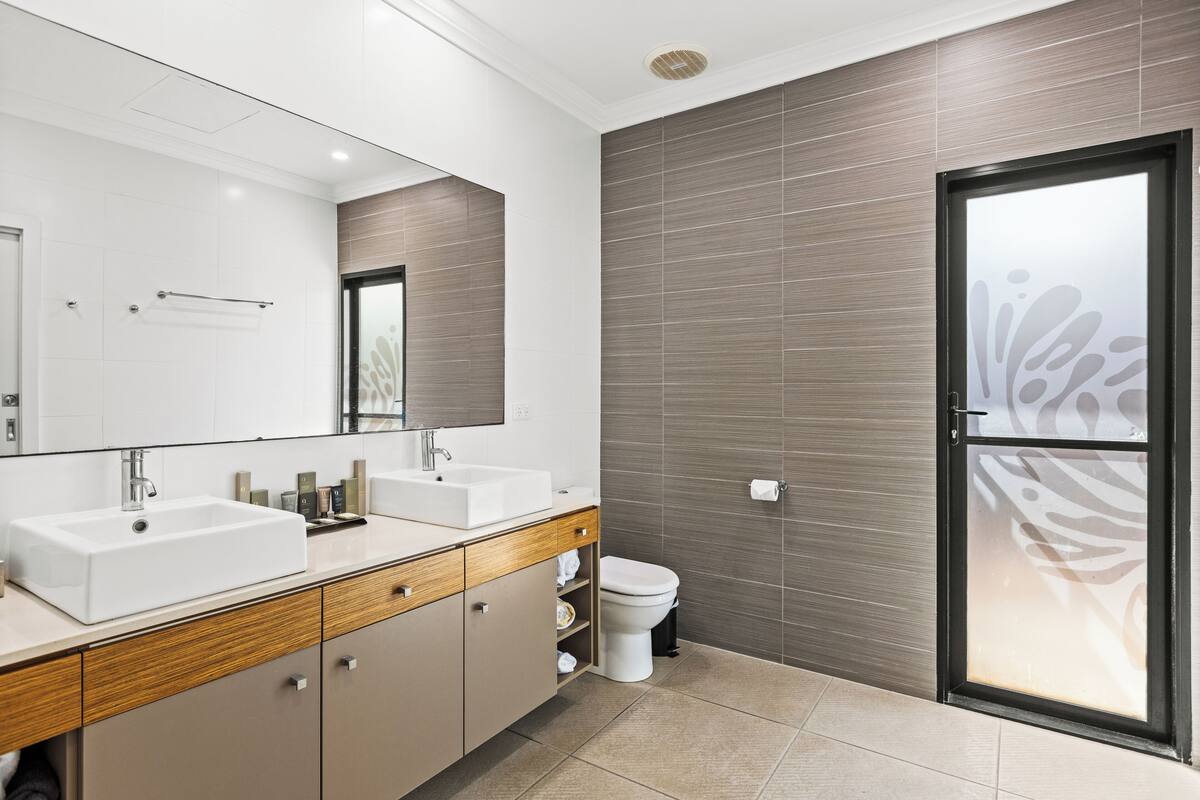 3 bedroom superior pool villa | bathroom | shower, free toiletries, hair dryer, towels