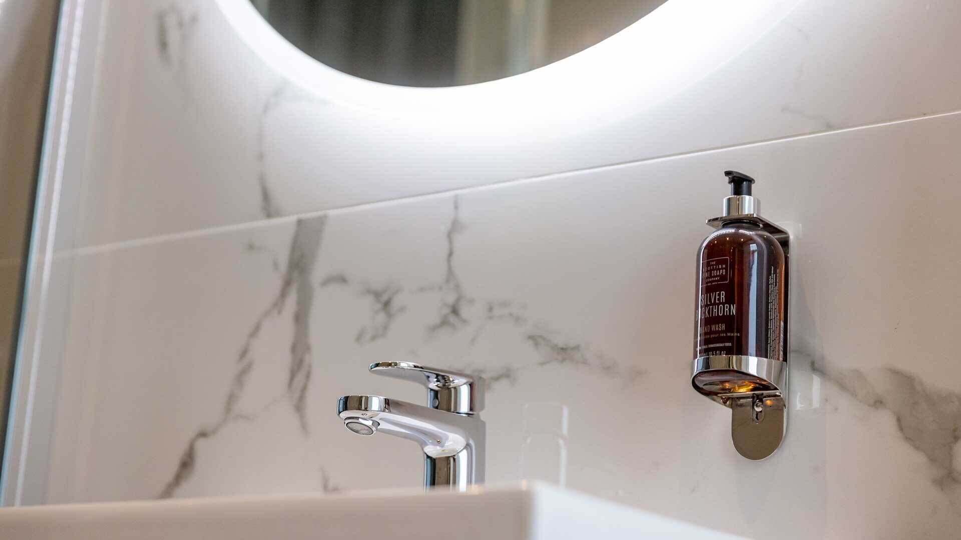 executive room | bathroom | shower, hair dryer, towels