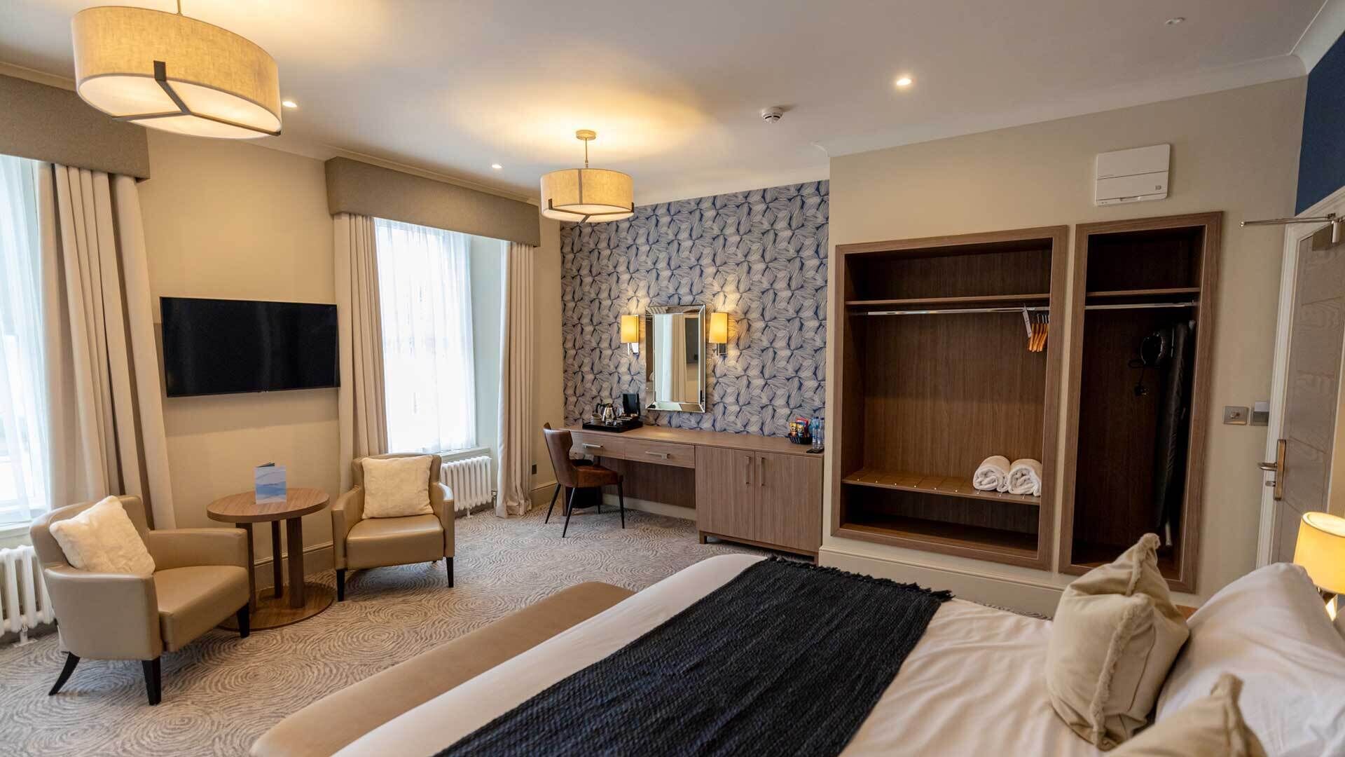 executive room | in-room safe, iron/ironing board, free wifi, bed sheets