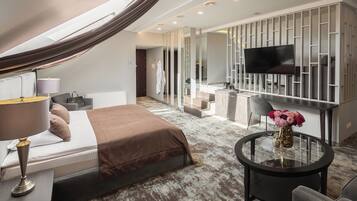 Standard-Suite | Schreibtisch, Bügeleisen/Bügelbrett, kostenloses WLAN, Bettwäsche