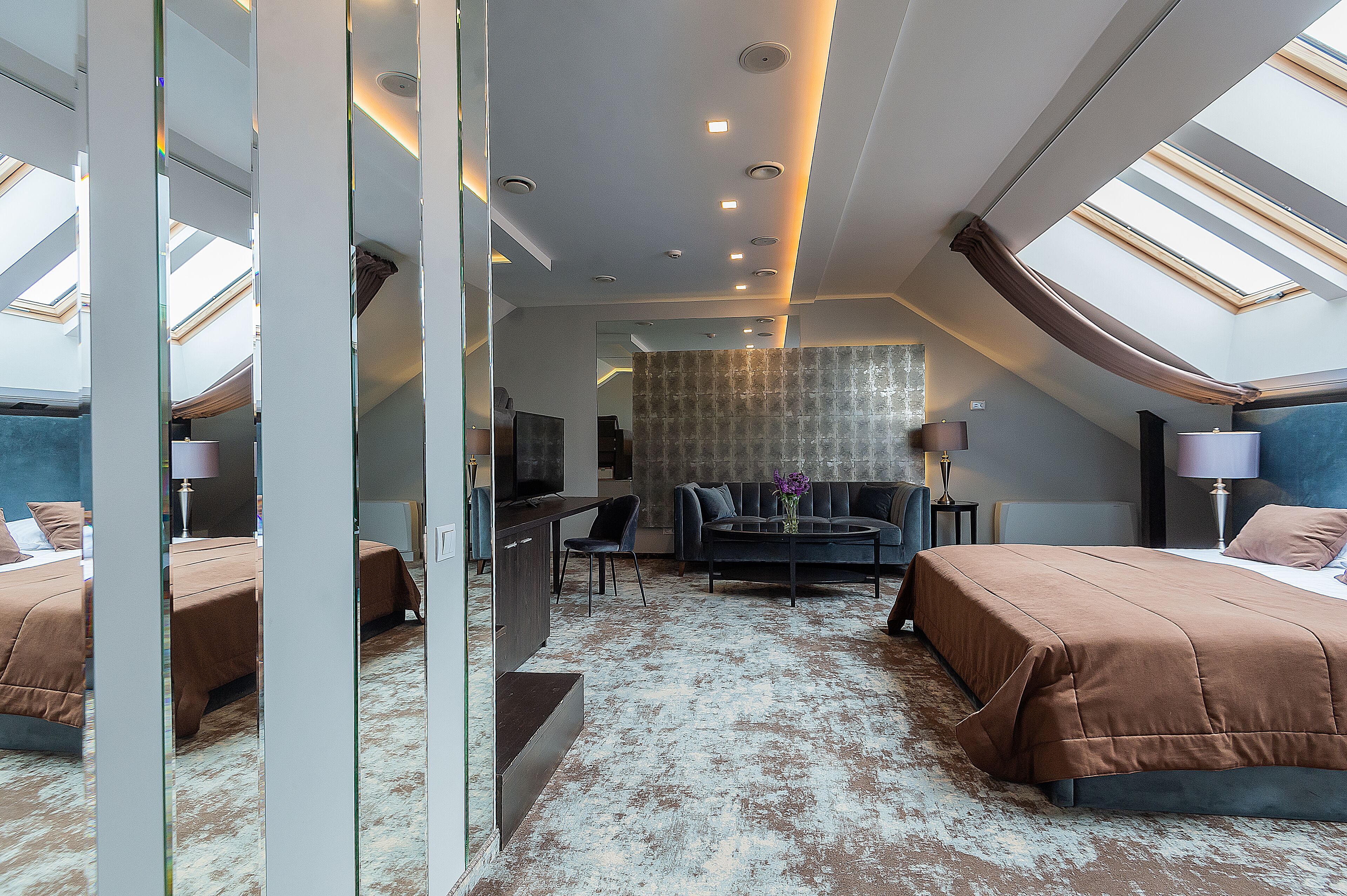 standard suite | 1 bedroom, desk, iron/ironing board, free wifi